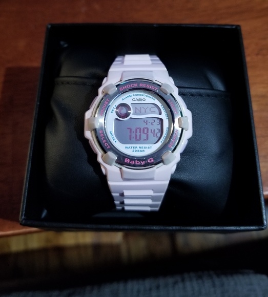 Casio Accessories - Casio Ladies Baby G shock Resistant Watch